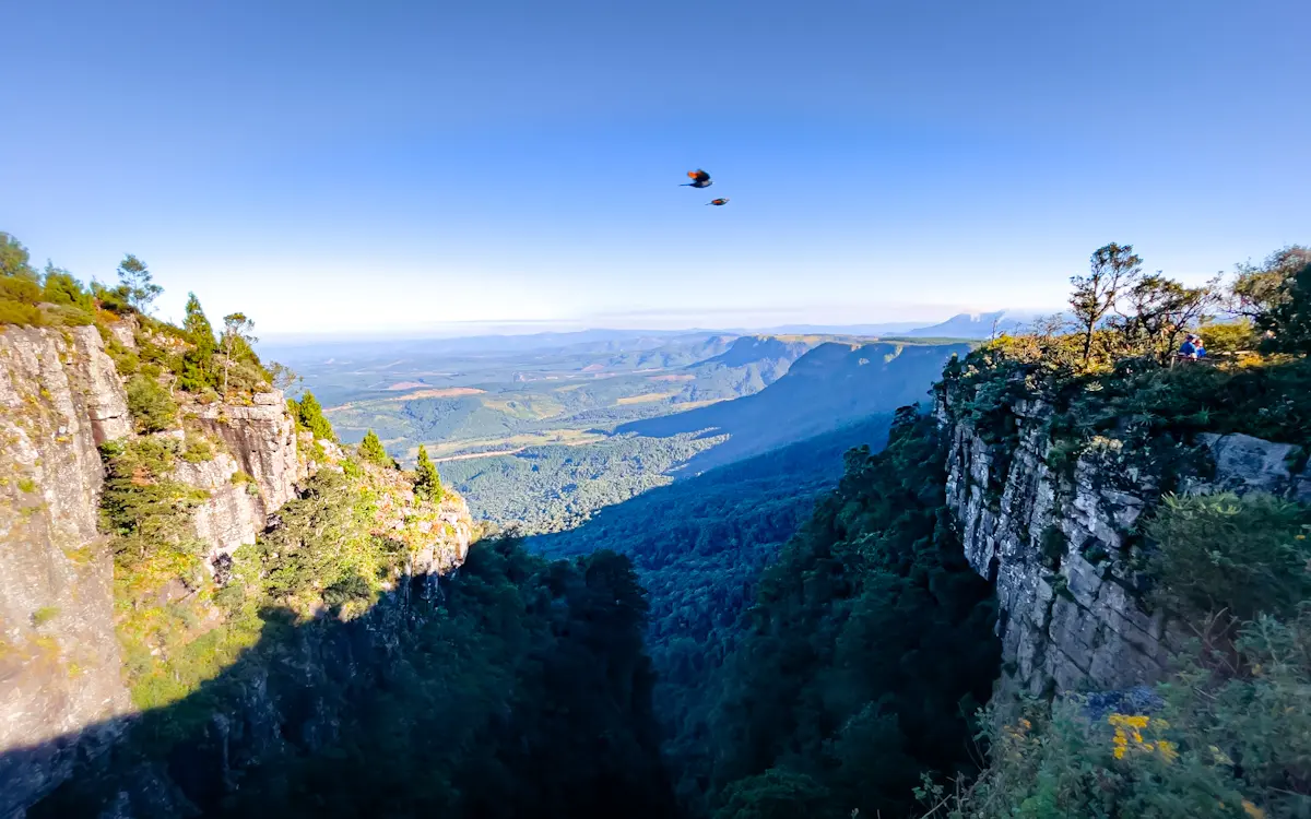 one of my favorite stops along the road trip from Johannesburg to Kruger national Park was the Blyde river canyon and the three rondavels in mpumalanga safari trip in africa itinerary stop blyde river canyon south africa