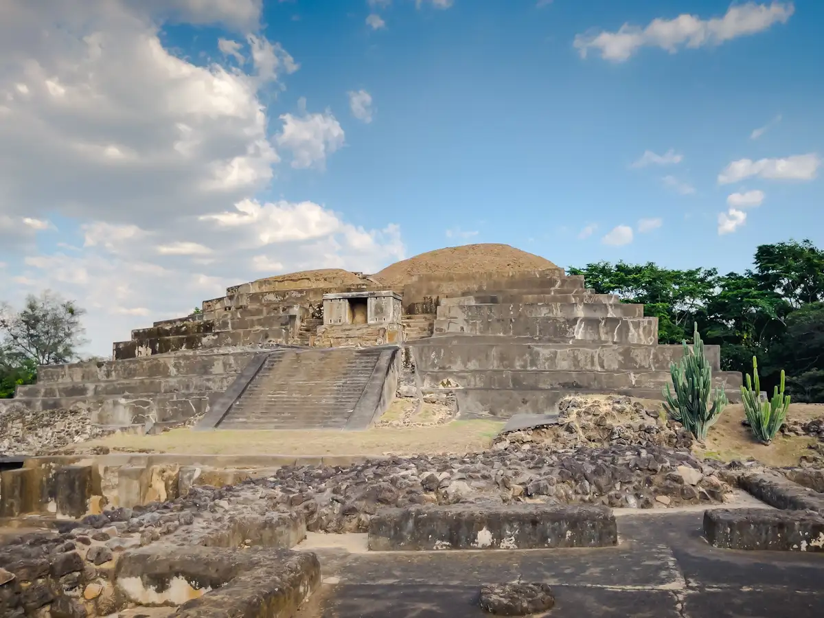 14-level Mayan pyramid at Tazumal archeological site